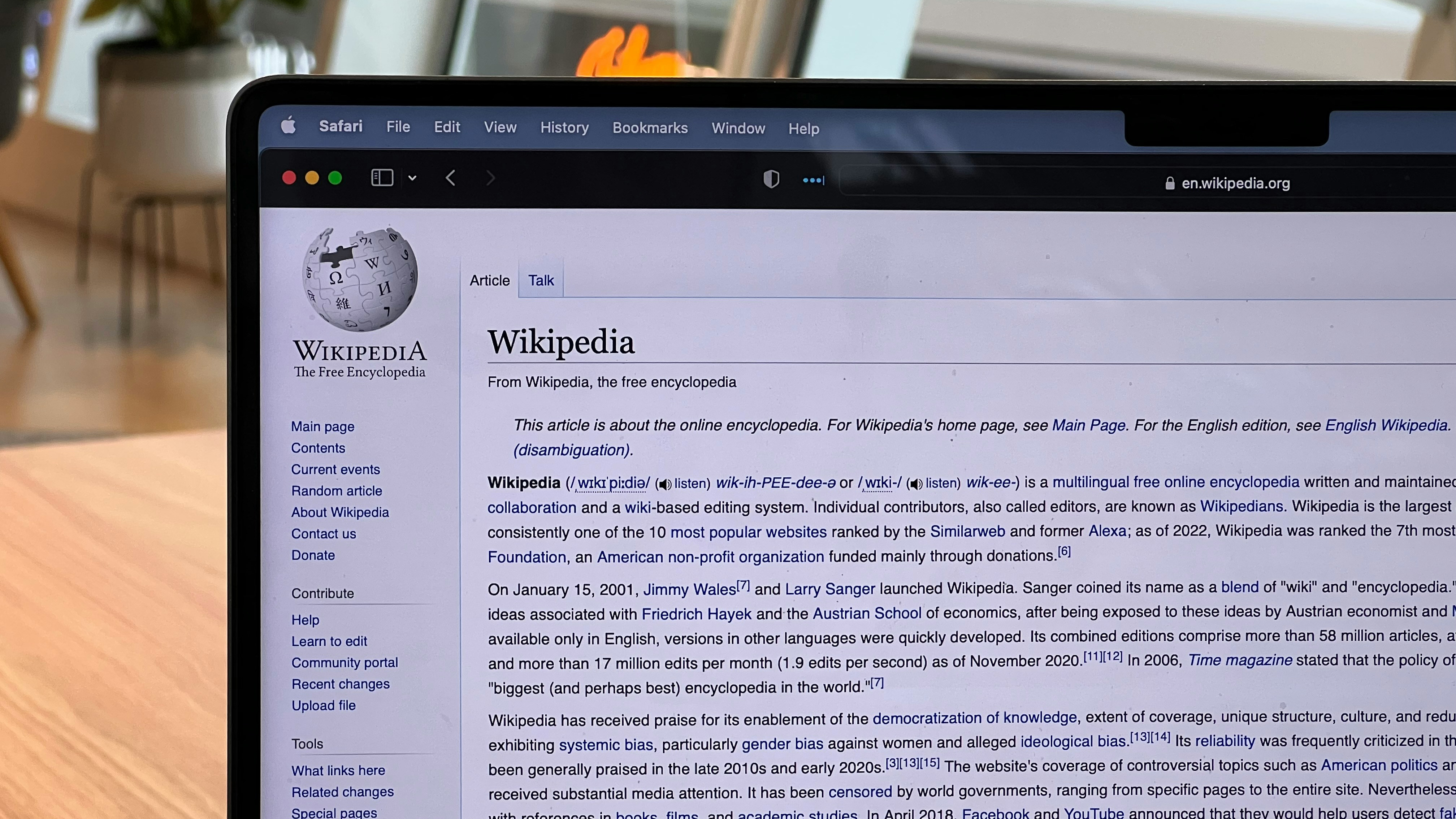 Picture of the Wikipedia website open on a laptop